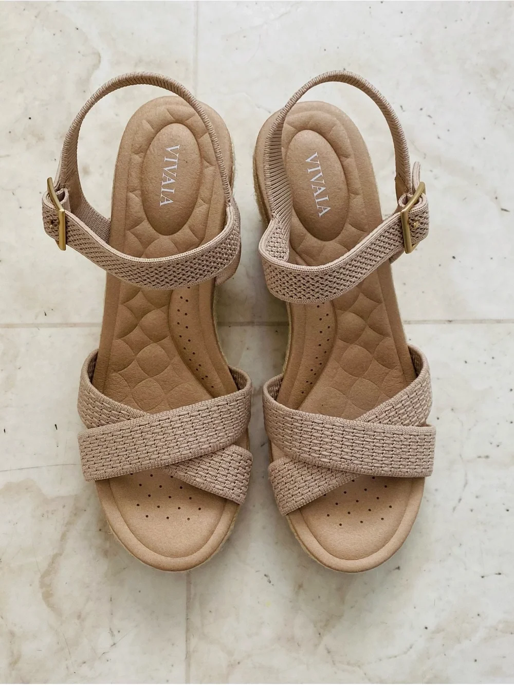 $119 NWOT Vivaia Sally Pro Almond Beige Color Round Toe Wedge Sandals Sz 6.5/37